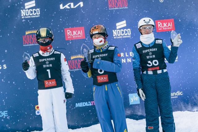 奇异果体育官方-赛季首秀徐梦桃“多喜临门” 孔凡钰重返最高领奖台